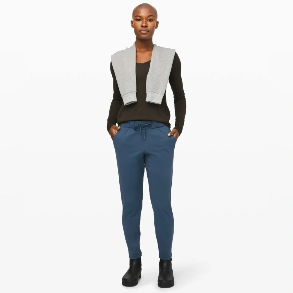 Lululemon On the Fly 7/8 Pant Code Blue Size 2 - Picture 1 of 11